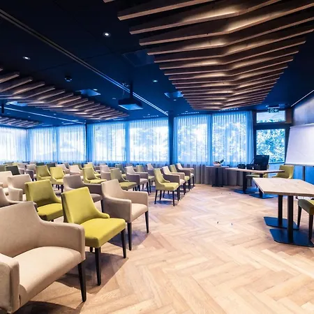 Krone - Aktiv & Erholt クルヴァルデン