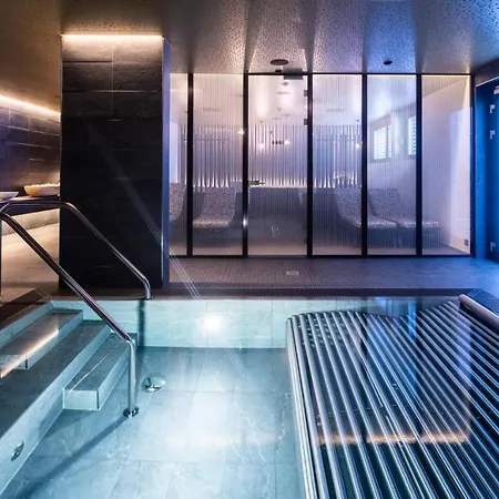 ホテル Krone - Aktiv & Erholt クルヴァルデン