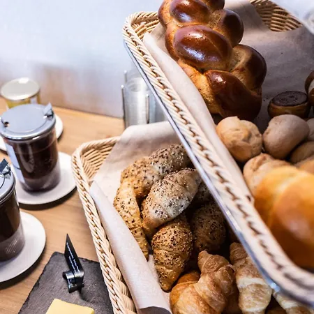 Krone - Aktiv & Erholt ホテル クルヴァルデン