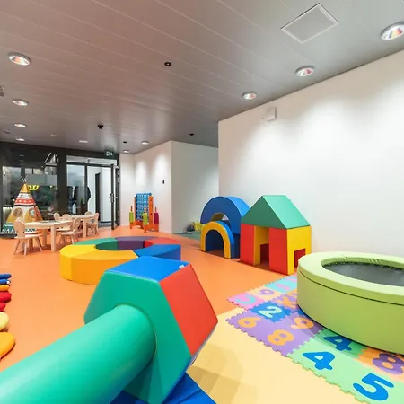 Krone - Aktiv & Erholt ホテル クルヴァルデン