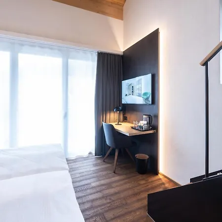 ホテル Krone - Aktiv & Erholt クルヴァルデン